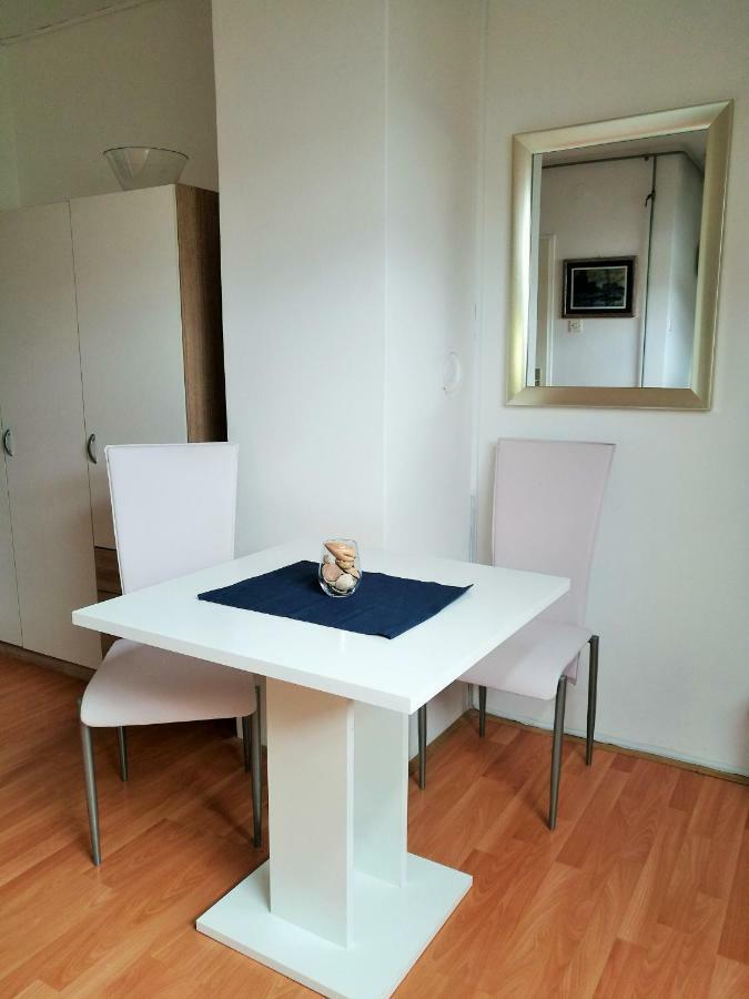 Mia Airport studio apartment Velika Gorica Esterno foto
